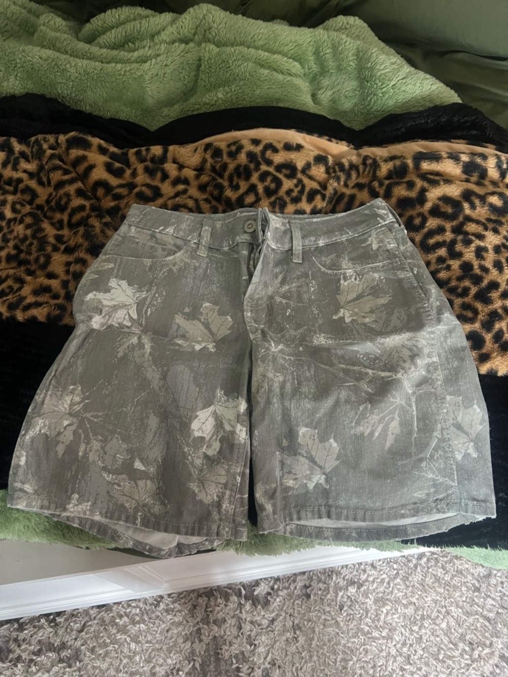 Hollister Gray Leaf-Print Jean Shorts